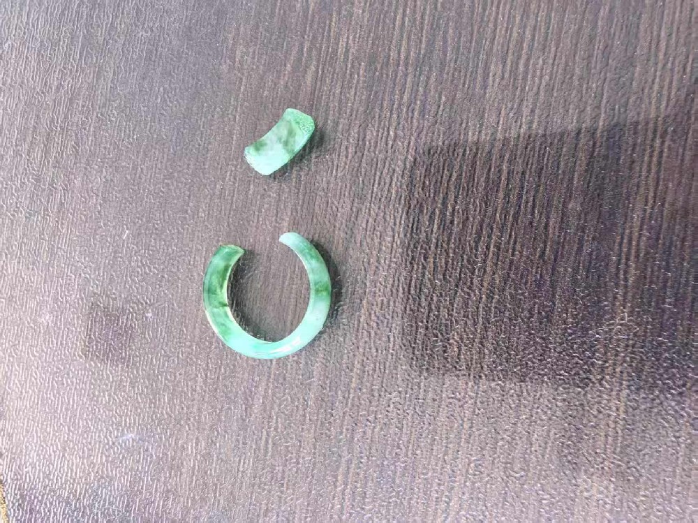 松江张先生心爱戒指断裂,多方对比终择匠心修复