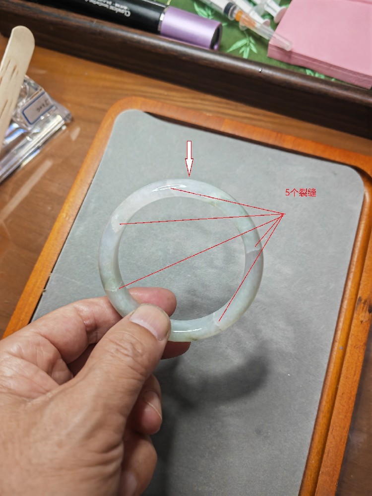 不同玉石物理特性差异大，修复难点完全不同-。
