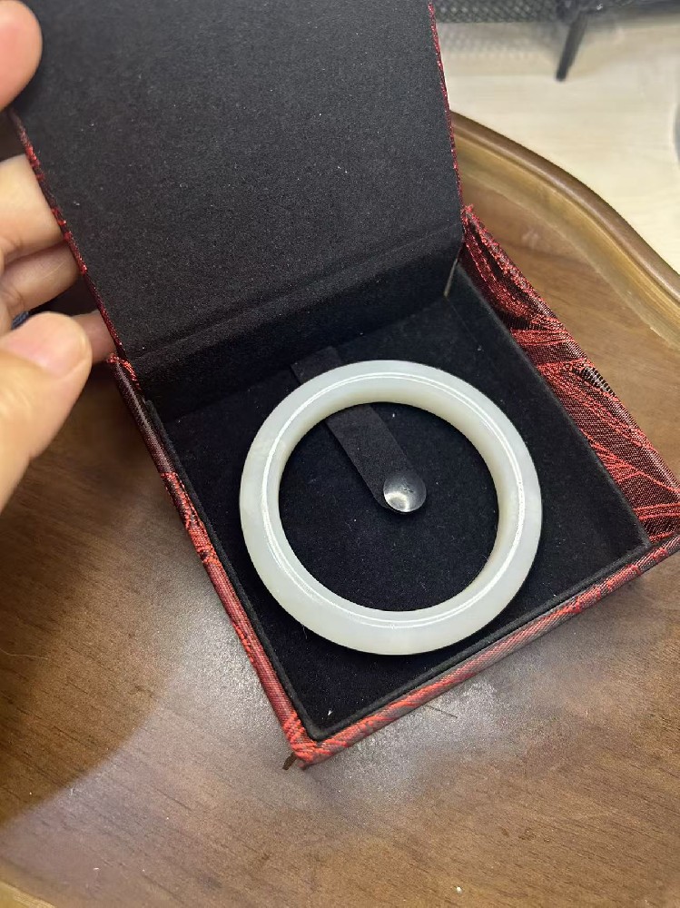 玉石无痕修复胶水科普，不存在永久不老化胶